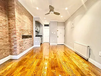 Rented by Century 21 Premier 