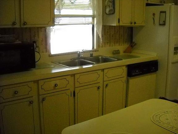 3rd image of 19 Bahia Way