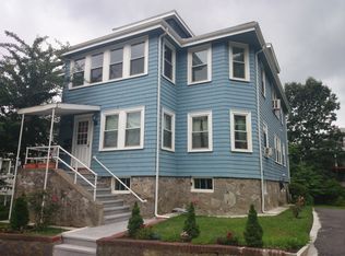 10 Stearns Rd, West Roxbury, MA 02132