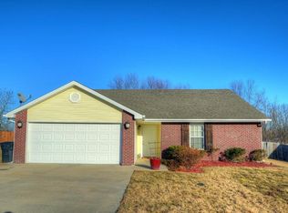 7804 N Chesley Dr, Columbia, MO 65202