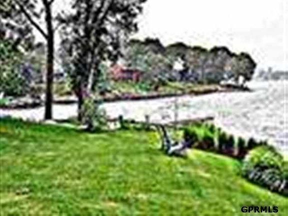 4th image of 8815 Oakdale Ct