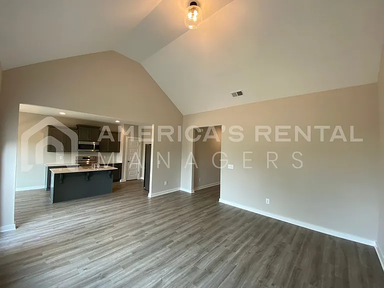 250 County Road 1701 — Photo 21