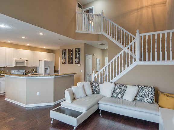4th image of 739 Mystic Pointe Dr