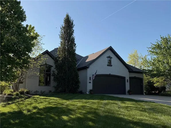 10515 N Michigan Ave, Kansas City, MO 64155