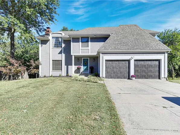1512 NW Weatherstone Dr, Blue Springs, MO 64015