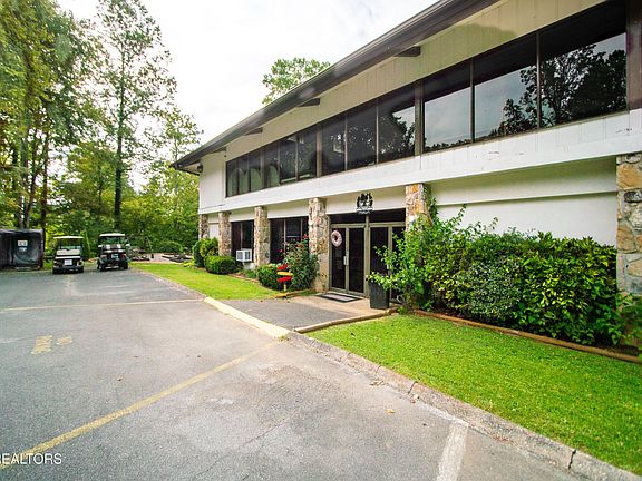 5th image of 4229 E Pkwy Lot 108