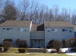 7B E Farms Rd, Torrington, CT 06790