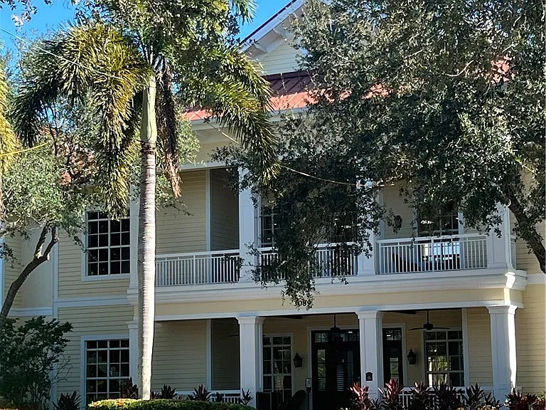 3425 Hampton Blvd — Photo 37