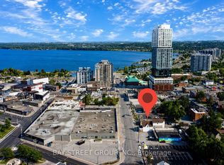 66 Maple Ave W #102, Barrie, ON L4N1R8