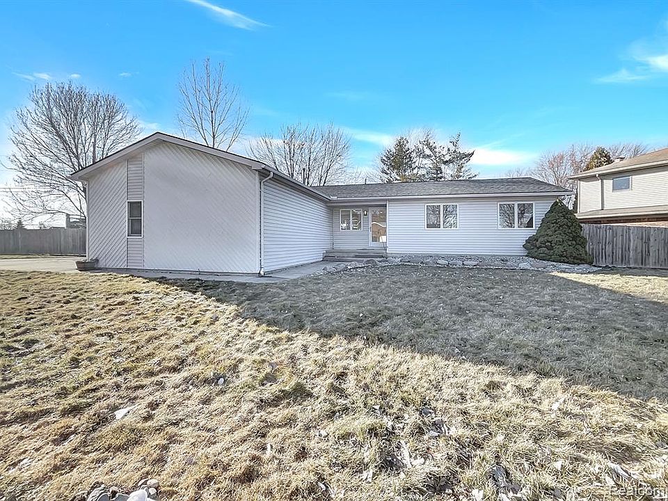39725 Sylvia St, Harrison Township, MI 48045 Zillow