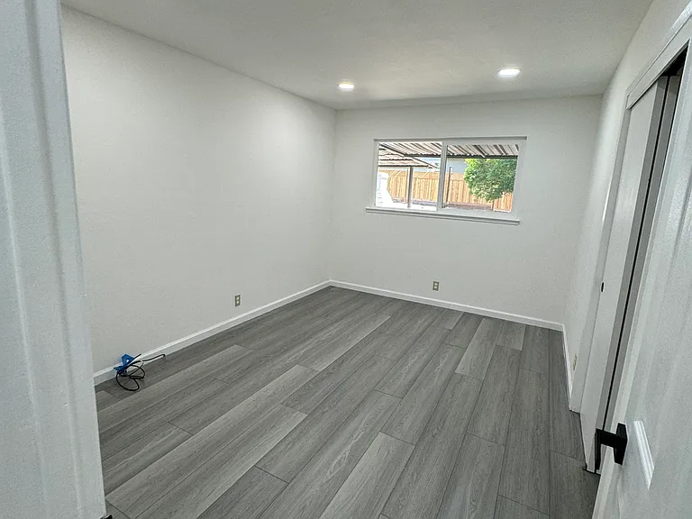 1st bedroom