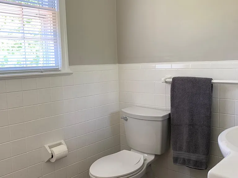 10740 River Rd — Photo 11