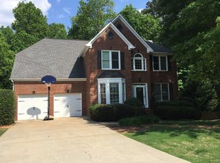 310 Camber Woods Ct, Roswell, GA