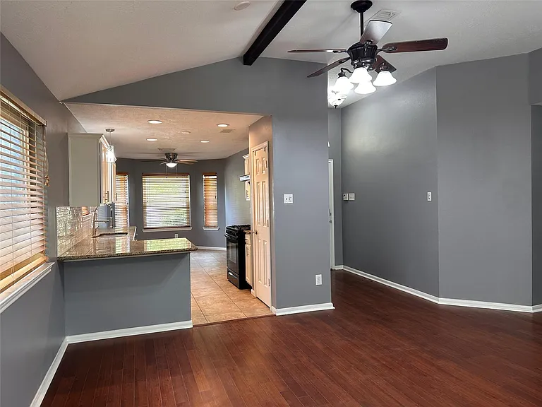 28806 Stone Fox Dr — Photo 13