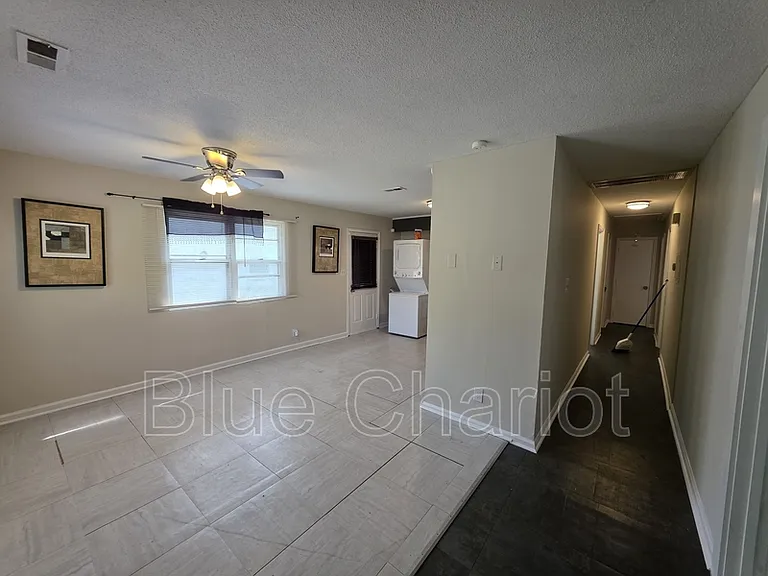 2313 Fitzgerald Ave — Photo 5