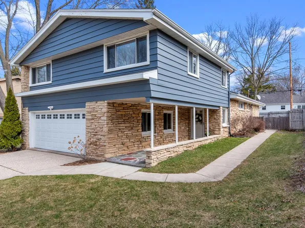 8128 North Mohawk ROAD, Fox Point, WI 53217