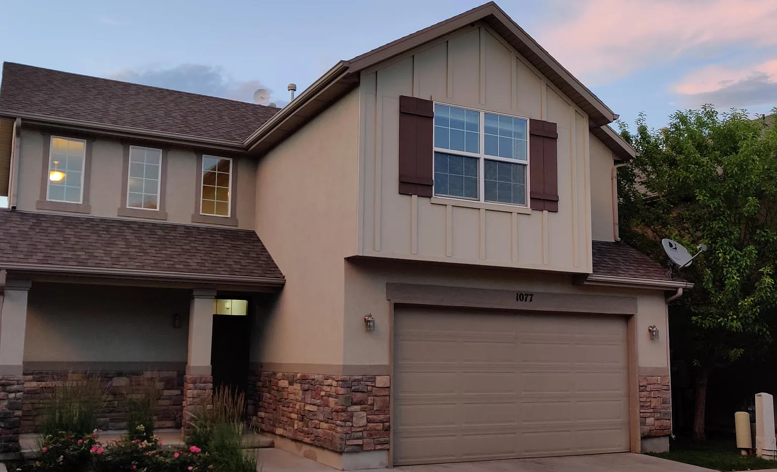 1077 N Kettering Dr — Photo 1