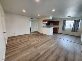 504 Calcaterra Cir APT F, Las Vegas, NV 89119