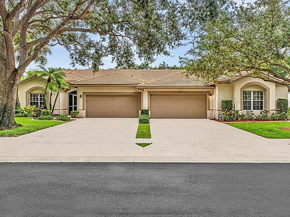 2nd image of 7445 Rockbridge Circle