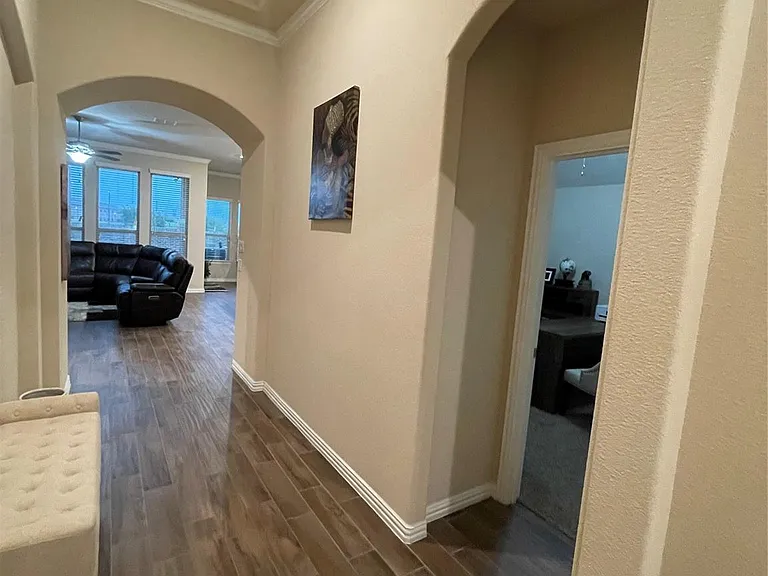 329 Prairie Ridge Ln — Photo 10