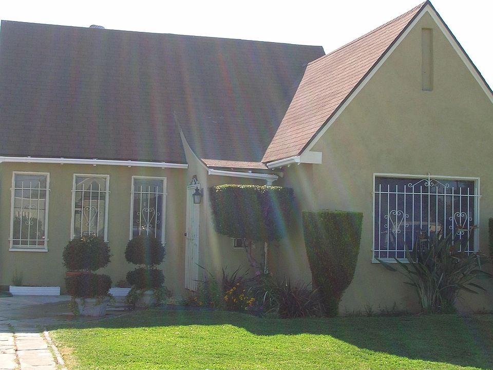 1st image of 7407 S Denker Ave