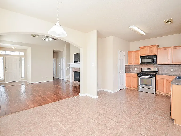 4126 Barossa Valley Ln — Photo 4