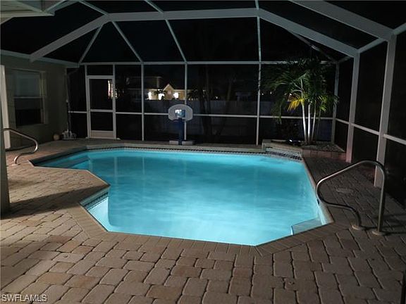 4th image of 2405 SW 50th Ln