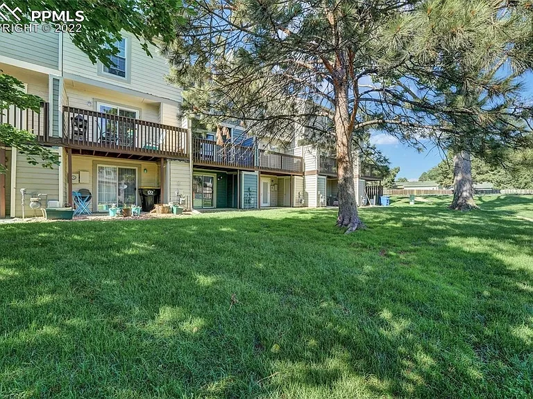 3467 Queen Anne Way — Photo 30