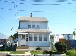 22711 146th Ave, Springfield Gardens, NY 11413