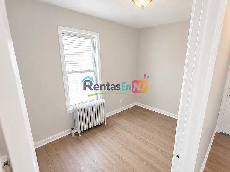 198 Parker St #2B — Photo 6