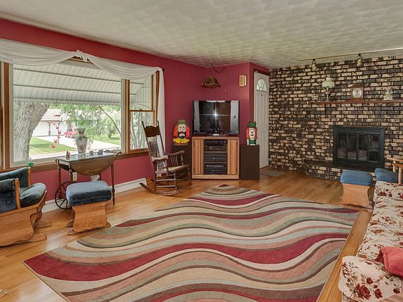 4th image of 56748 Orchard Ln