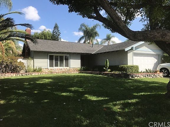 2nd image of 951 E Banyan St