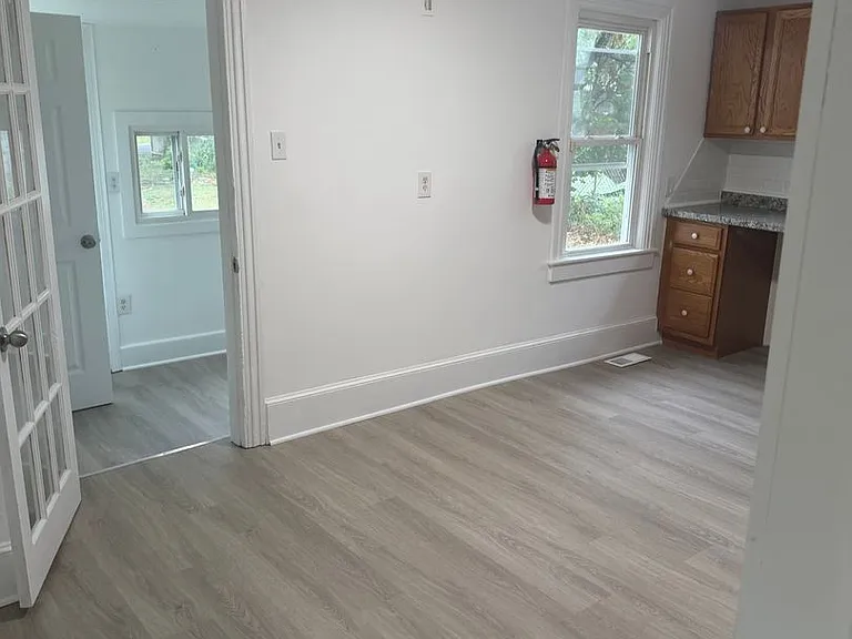 322 F St — Photo 11
