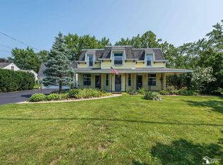 7826 N Custer Rd, Monroe, MI 48162