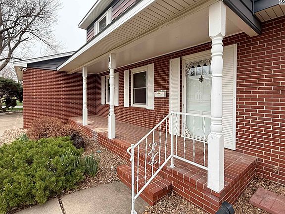 2nd image of 40 Tomahawk Rd