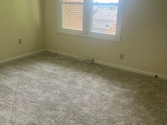 5th image of 609 Prospect Ave