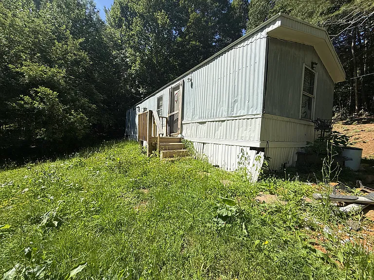 431 & 445 Von Turner Rd — Photo 2