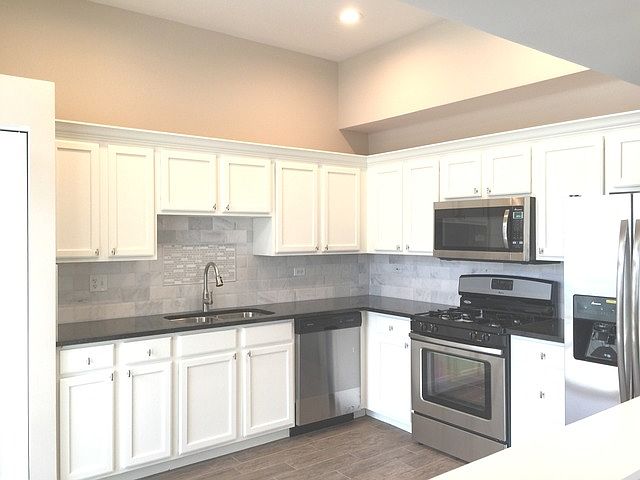 1st image of 358 Magnolia Ct #538