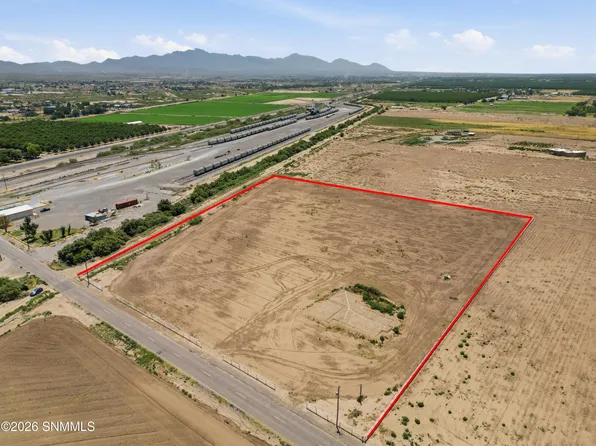 215 Harding Rd, Anthony, NM 88021