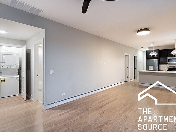 3rd image of 4411 N Seeley Ave