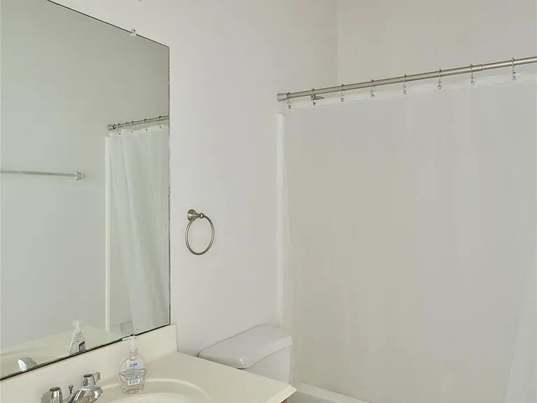 21718 Grassy Hill Ln — Photo 13