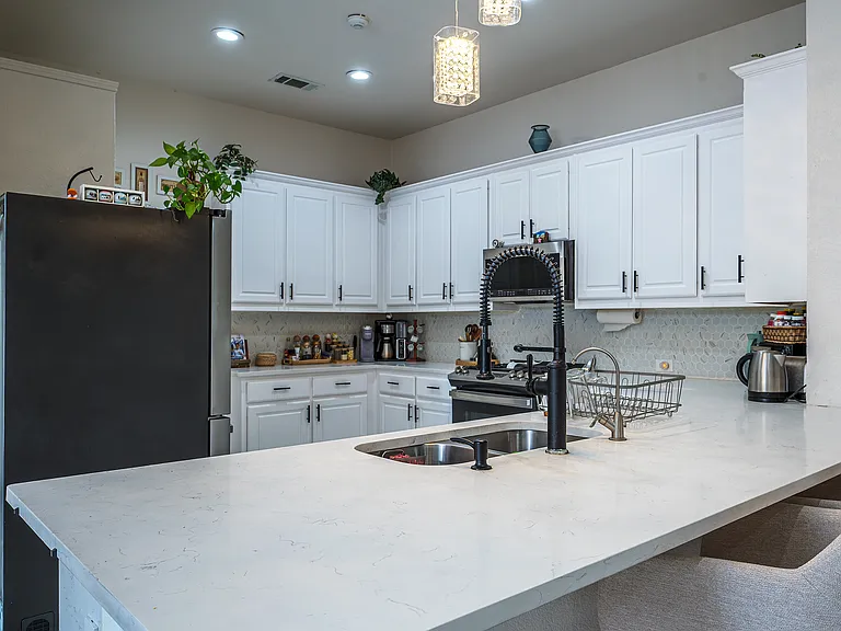 5925 Legend Ln — Photo 9
