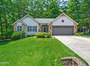 104 Glenwood Dr, Crossville, TN 38558