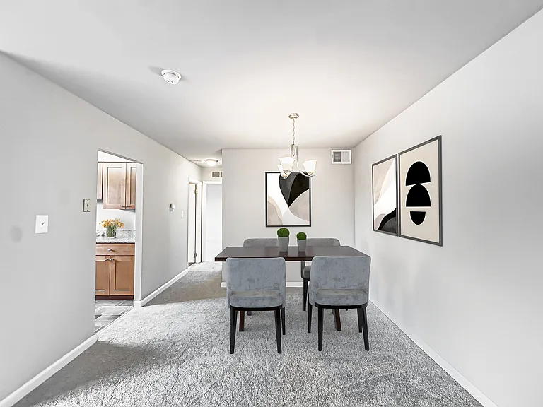 Creekside Apartments — Photo 17