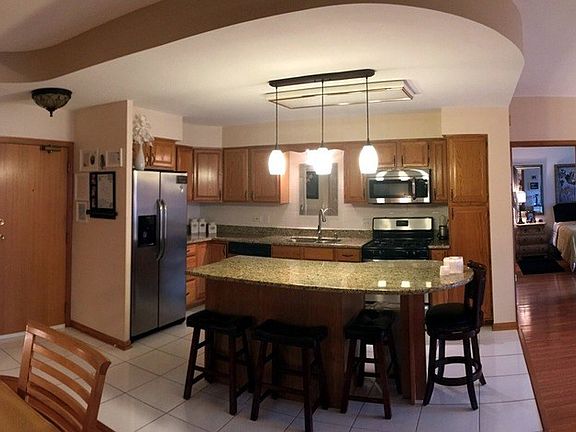 2nd image of 7400 W Lawrence Ave Unit 428