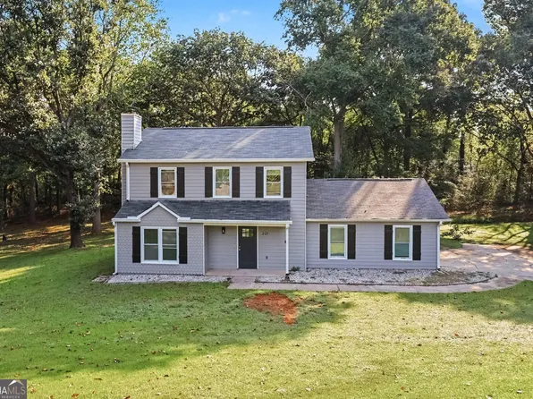 221 Lariat Ln, Ellenwood, GA 30294