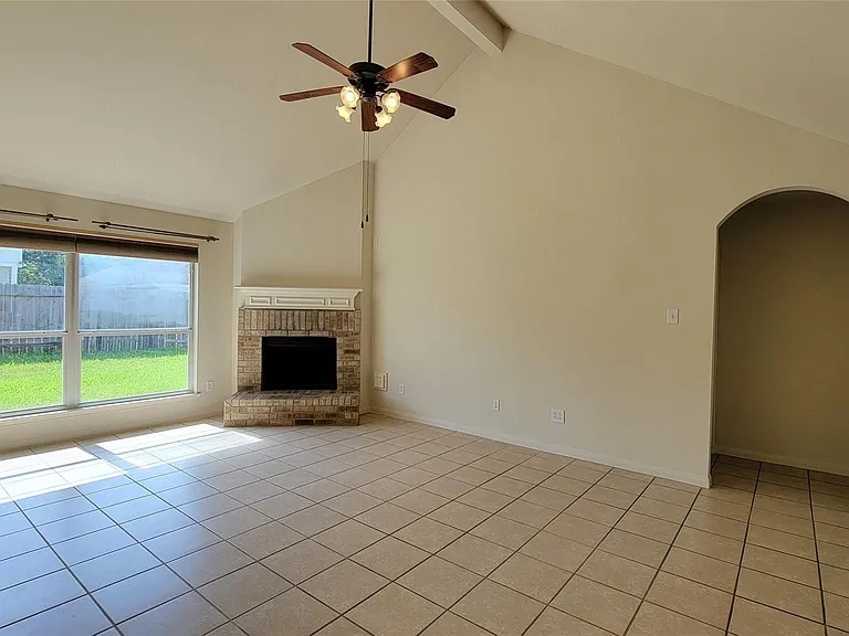 4822 Bonny Loch Ln — Photo 9