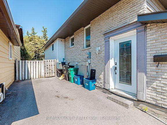 4th image of 58 Homestead Pl