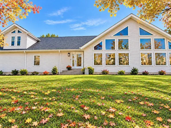 2424 Jack Run Rd, Bridgeport, WV 26330