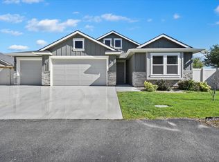 4114 S Lava Springs Loop, Nampa, ID 83686